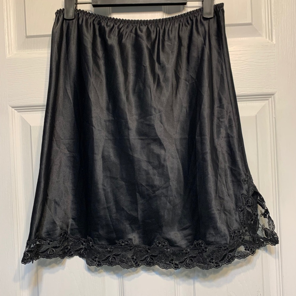 Victoria's Secret Half Slip Small Black Satin Lace Trim Mini Skirt Lingerie Chic